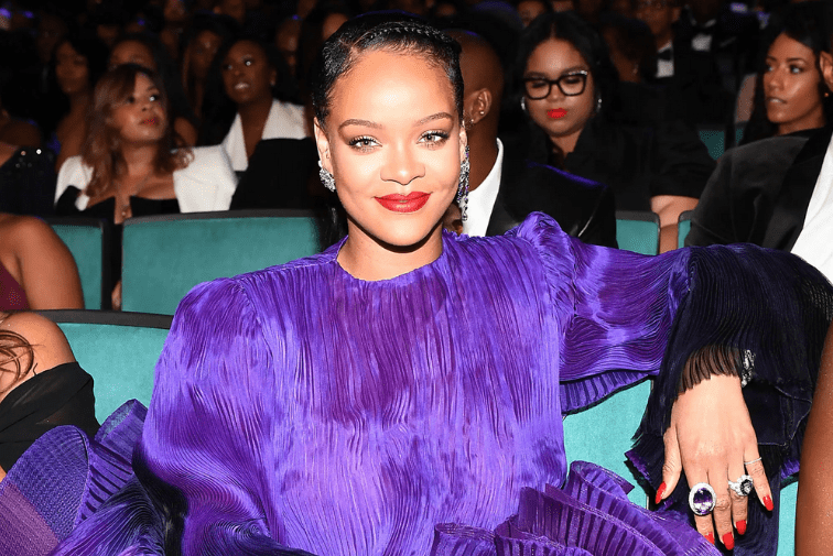 Rihanna Officially Declared A Billionaire By Forbes - Usa Stories